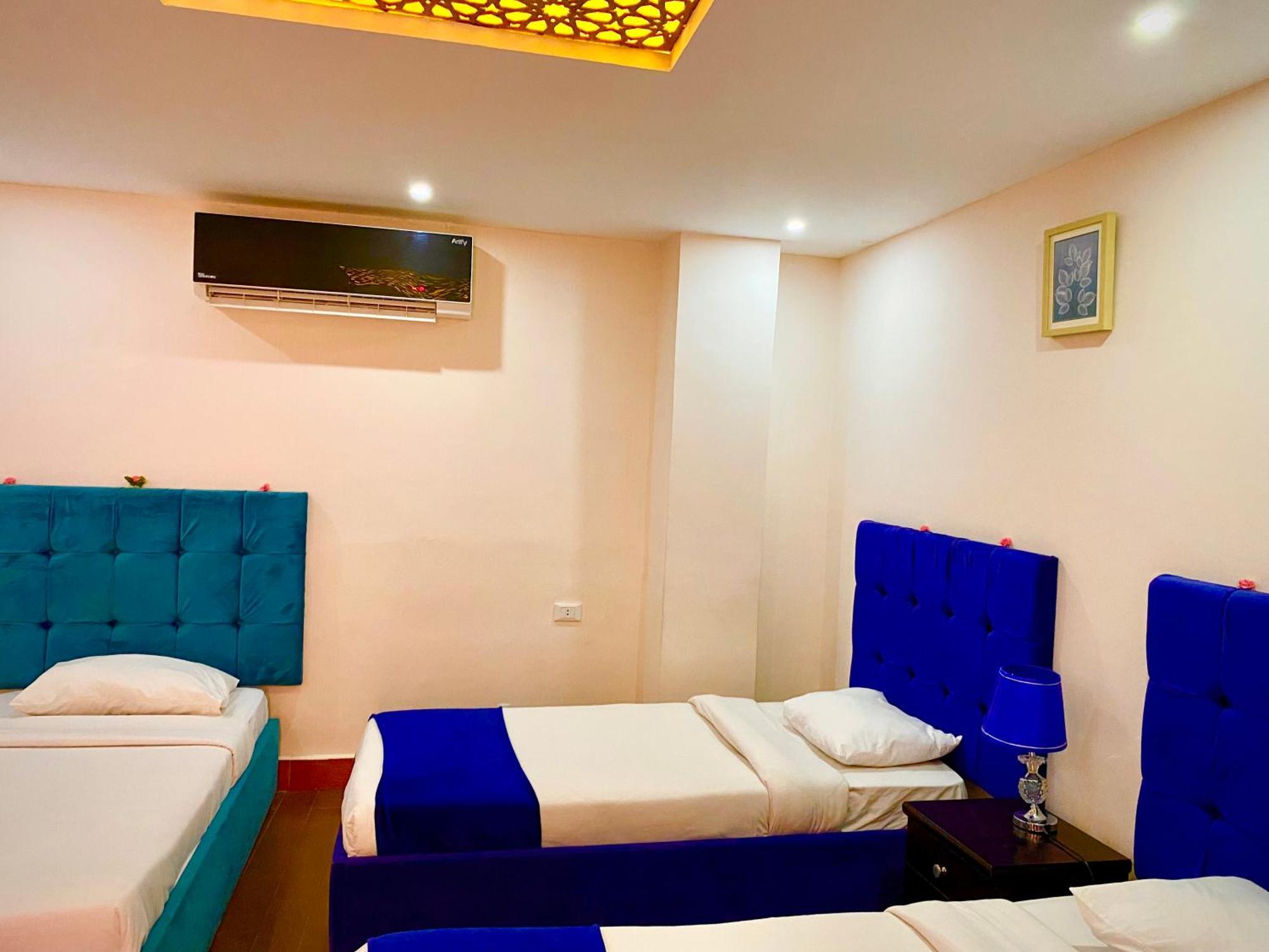 Golden Pyramids Inn Kafret el-Gabal Kültér fotó