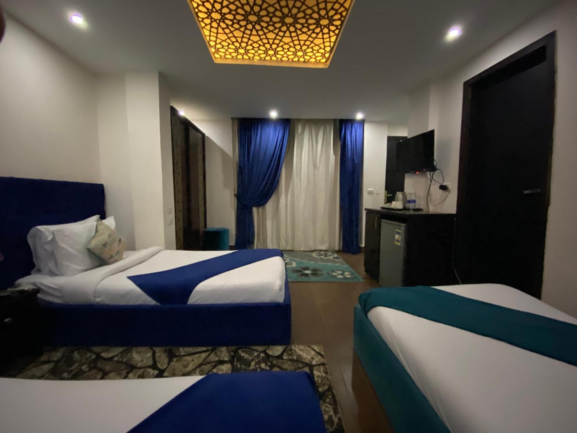 Golden Pyramids Inn Kafret el-Gabal Kültér fotó